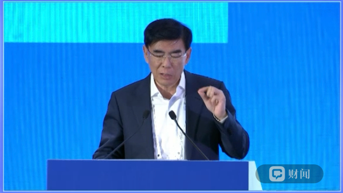 WAIC2026 | 院士魏少军：国内人工智能芯片需要跨过算力墙、内存墙、通信墙三堵墙